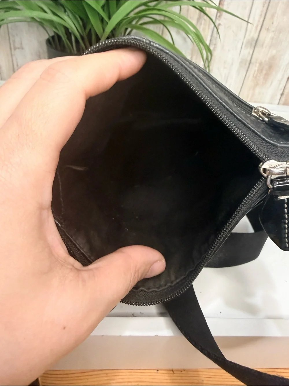 Coach Black Pebble Grain Leather Crossbody Bag Purse Adjustable Strap Read - Picture 4 of 7